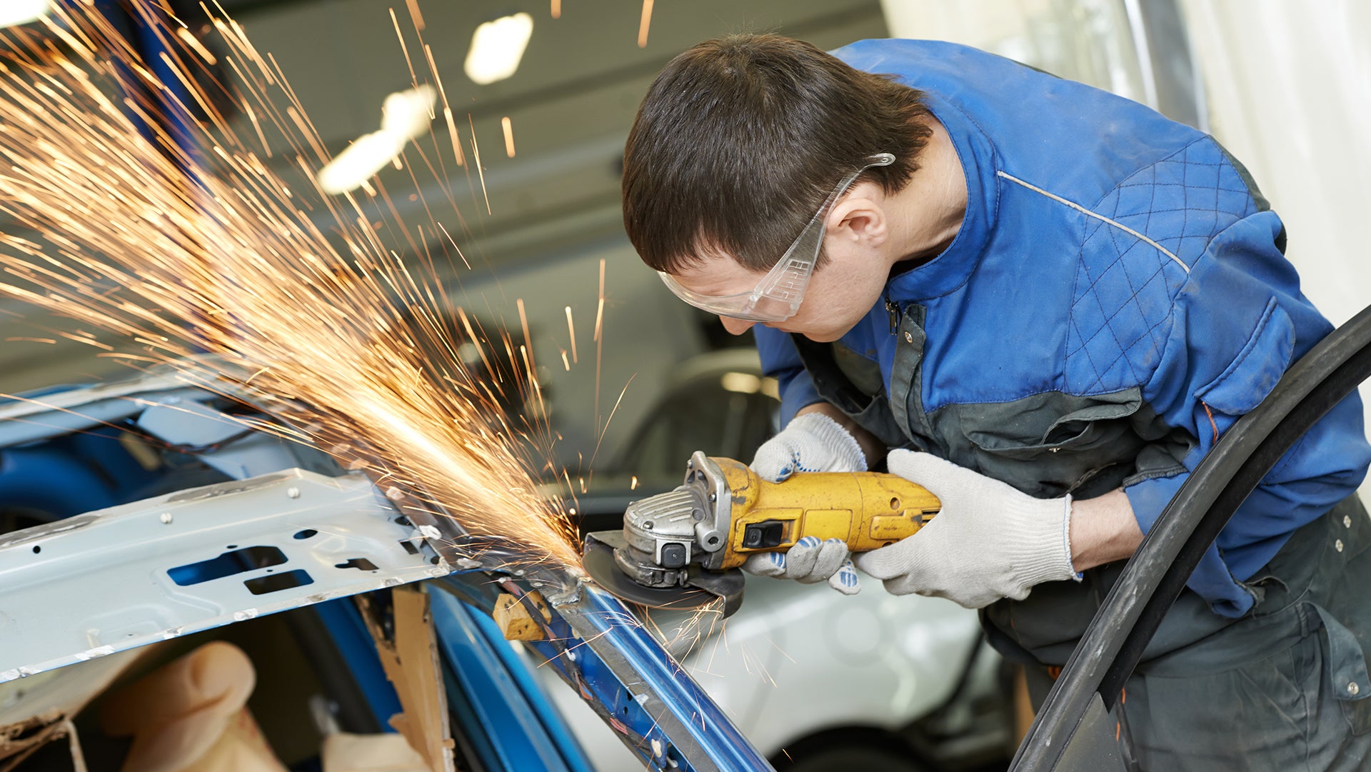 Cutting with grinding machine